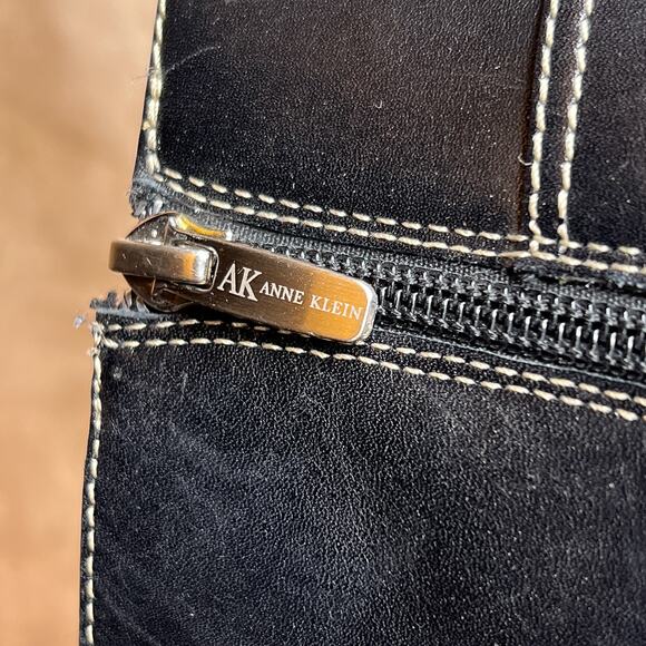 AK Anne Klein iFlex Claude Ankle Boot Kitten Heel Black Leather Pointed Toe Y2K - Picture 12 of 12